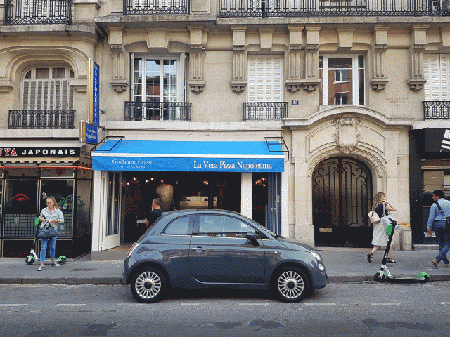 La vraie pizza napolitaine» à Paris - les extérieurs